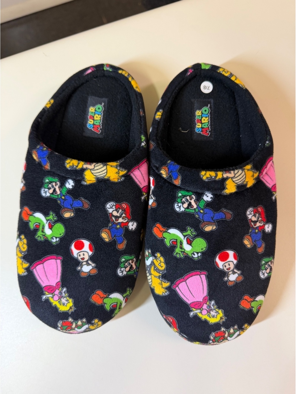 Super Mario Character Print Cozy Slip-On Slippers Size 7/8 - Picture 2 of 7